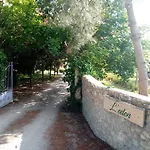 Bed and Breakfast L'eden Naturiste Spas 4*