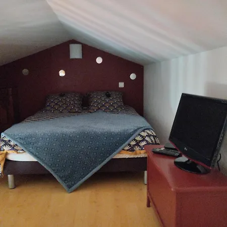 Couette-café L'eden Naturiste Spas