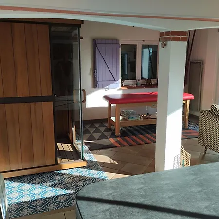 B&B L'eden Naturiste Spas 샬랑