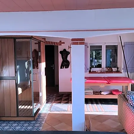 Bed & Breakfast L'eden Naturiste Spas